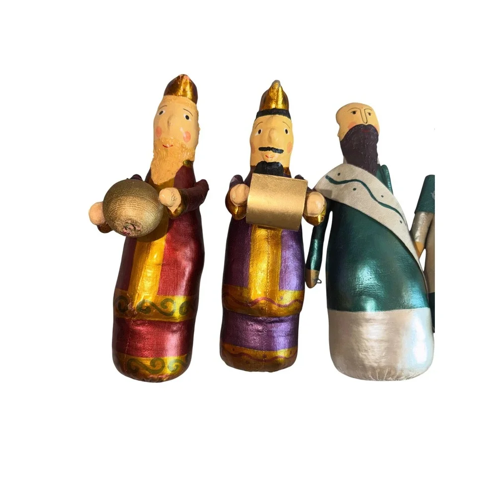 Vtg Folk Art Nativity Set 4 Piece Metallic Fabric‎ Mary Three Wise Men Figures